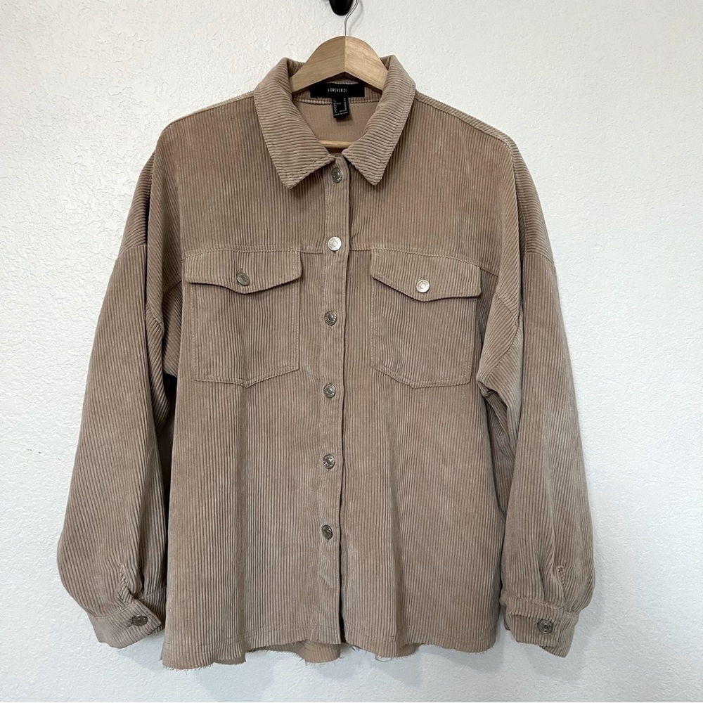 2/$30 Shacket Jacket in cream/ tan corduroy by Forever 21.  Size Medium
